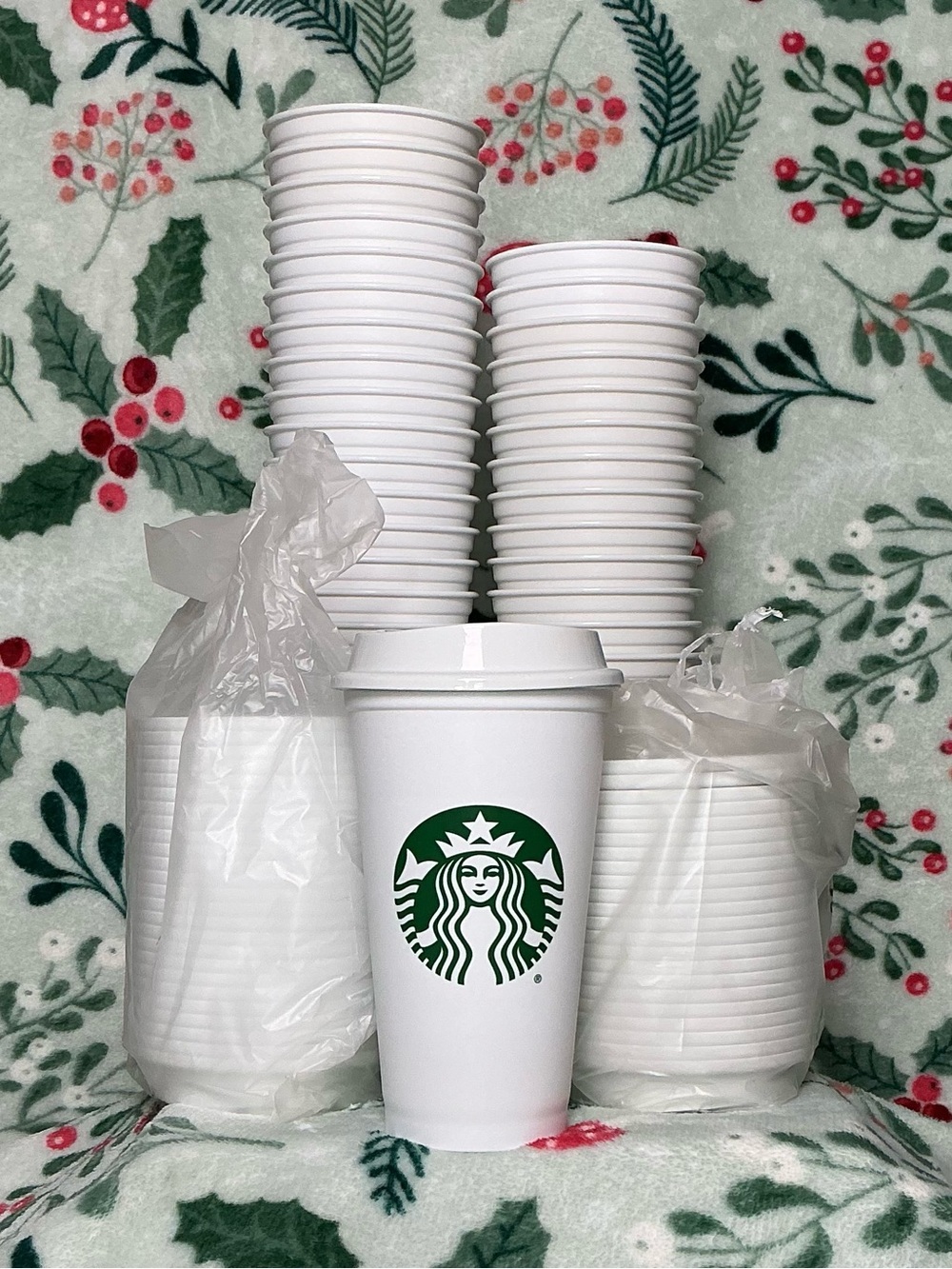 Starbucks White Reusable Hot Cups & Lids Lot of 47 Open Unused